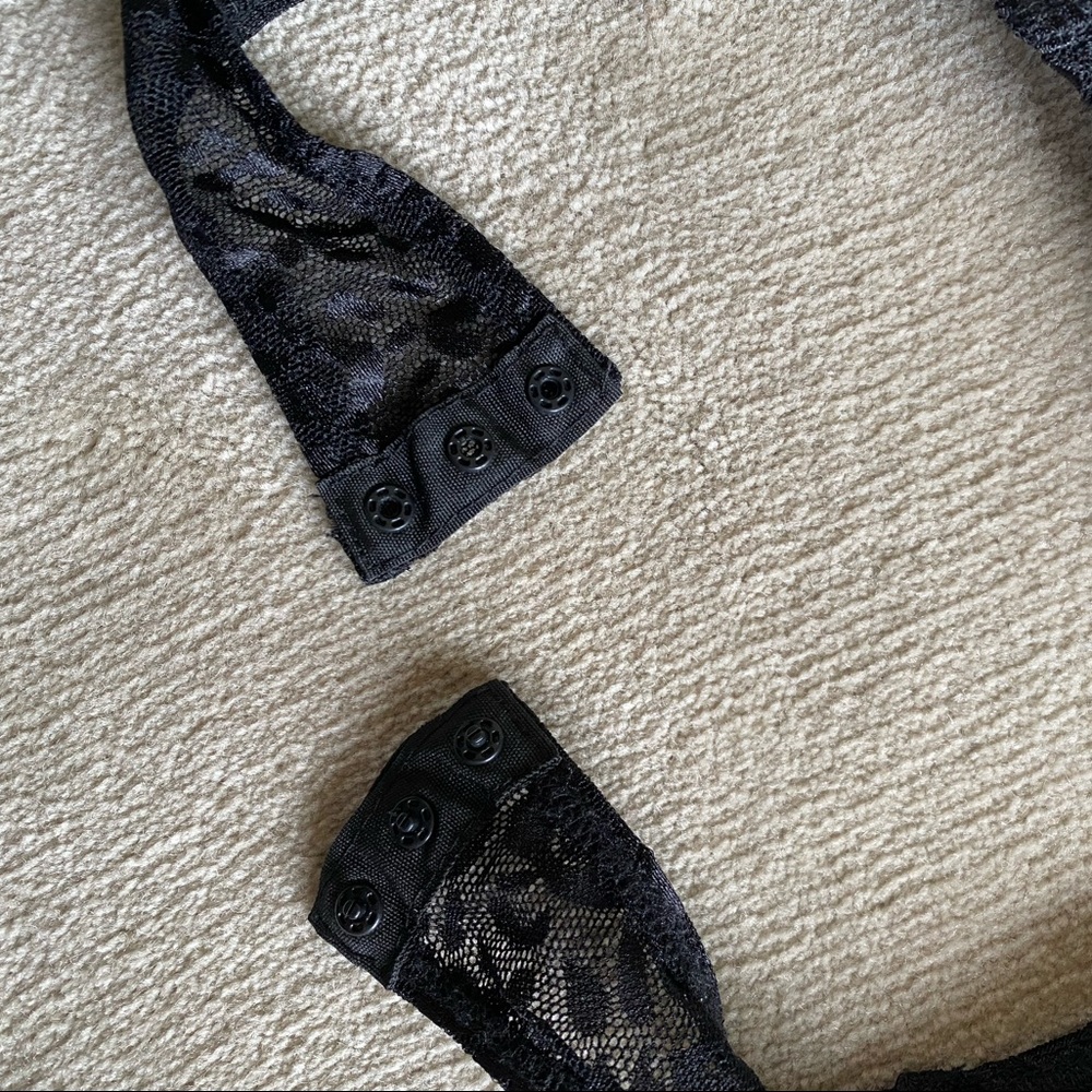 Princess Polly Black Bodysuit - Picture 2 of 4